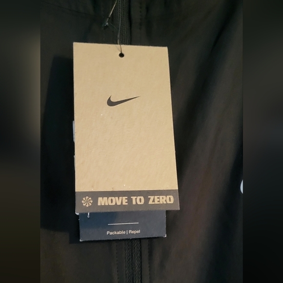 Nike Miler Men's Repel Running Lightweight Hooded Jacket - Picture 7 of 15